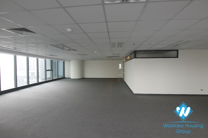 A nice office space for rent in Cau giay, Hanoi